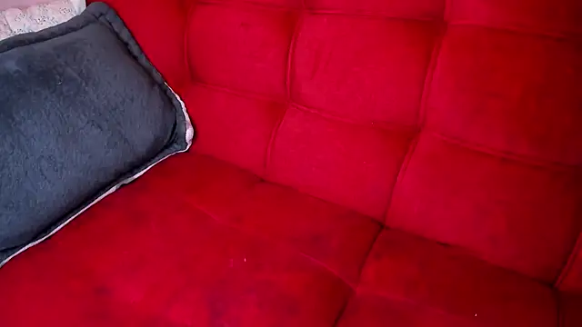 ohpetitemuse online show from 12.24.24