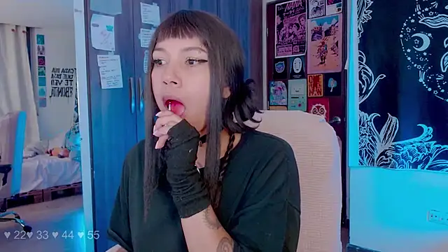 melissahowl online show from 10.08.25