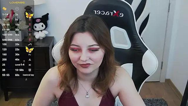 pretty little thing online show from 03.22.26