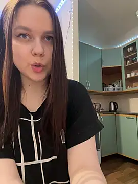 Marylallka5 online show from 02.21.25