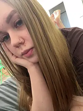 Marylallka5 online show from 03.06.26