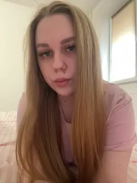 Marylallka5 online show from 05.12.26