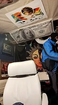 Gillygilly76 online show from 02.25.25