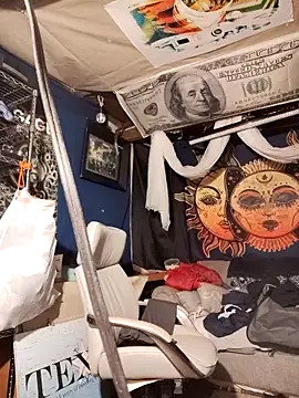 Gillygilly76 online show from 03.22.25