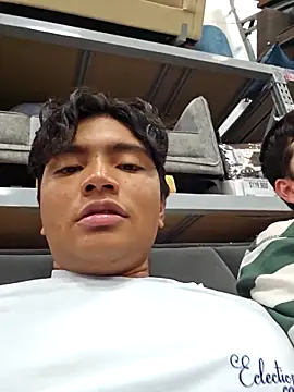  Ottis  online show from 04.17.26