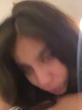 Snapshot of Cuteandhornyy chatting on 03.13.25 Cuteandhornyy online show from 03.13.25