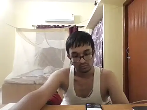 THE NAKED BOY online show from 09.18.25