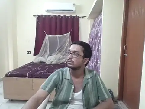 THE NAKED BOY online show from 03.08.26