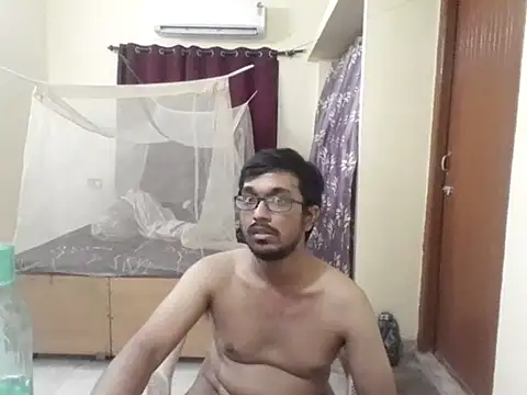 THE NAKED BOY online show from 04.24.26