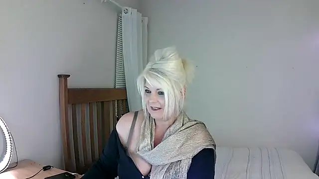 Miahotmilf online show from 02.16.25