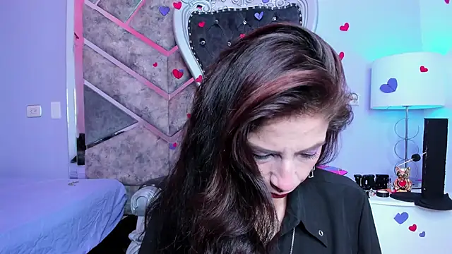 Snapshot of Teresajames_ chatting on 02.14.25 Teresajames online show from 02.14.25