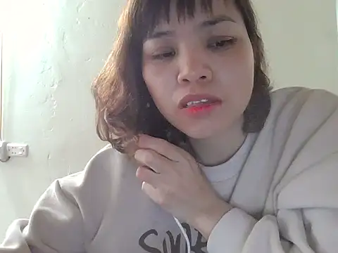 Angela-Eira online show from 12.04.25