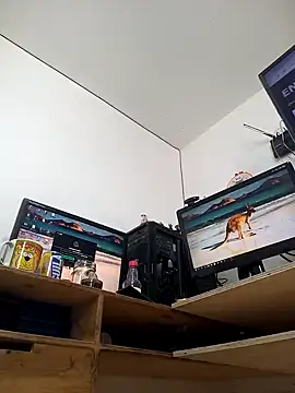 Snapshot of weedmanhot28 chatting on 12.27.24 weedmanhot28 online show from 12.27.24