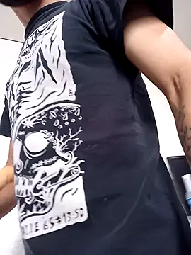 Snapshot of weedmanhot28 chatting on 03.02.25 weedmanhot28 online show from 03.02.25