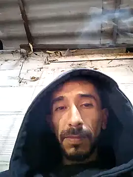 Snapshot of weedmanhot28 chatting on 10.15.25 weedmanhot28 online show from 10.15.25