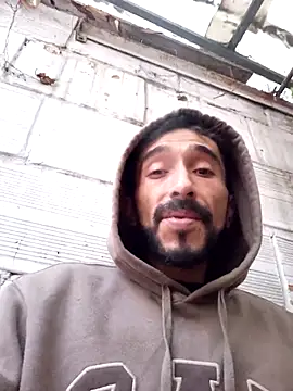 Snapshot of weedmanhot28 chatting on 10.31.25 weedmanhot28 online show from 10.31.25