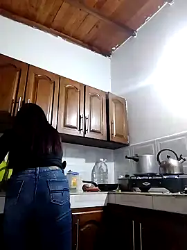 Dakary hot online show from 12.14.24