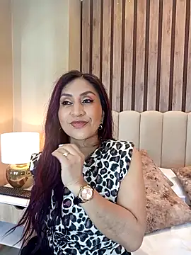 MonicaMoret online show from 02.17.25