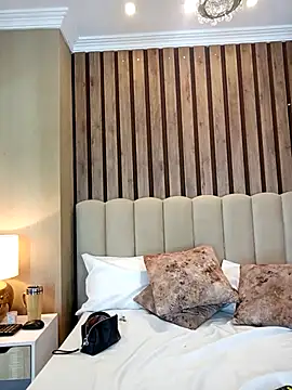 MonicaMoret online show from 03.01.25