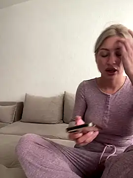 belle98 online show from 09.10.25