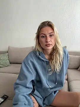 belle98 online show from 10.27.25