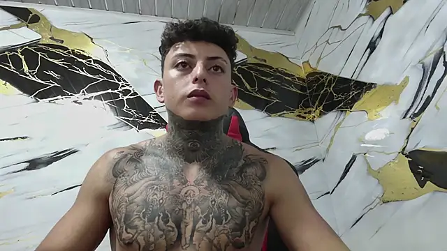 Snapshot of Kevin22_222 chatting on 01.07.25 Kevin22 222 online show from 01.07.25