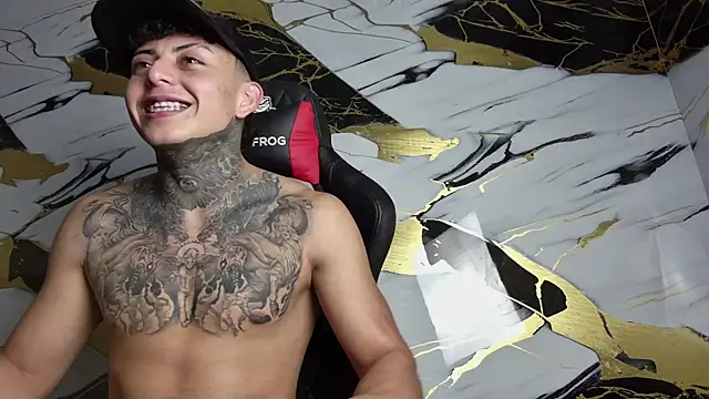 Snapshot of Kevin22_222 chatting on 01.30.25 Kevin22 222 online show from 01.30.25