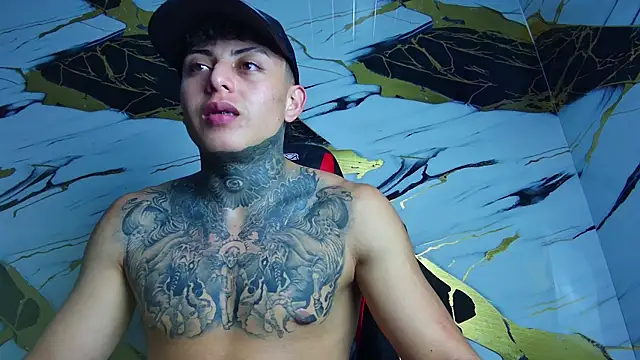 Snapshot of Kevin22_222 chatting on 01.30.25 Kevin22 222 online show from 01.30.25