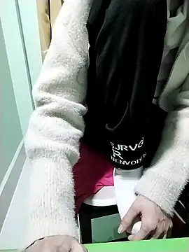 Snapshot of Luxcute286 chatting on 02.22.25 Luxcute286 online show from 02.22.25