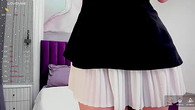 Kelly Cuutie online show from 01.28.25