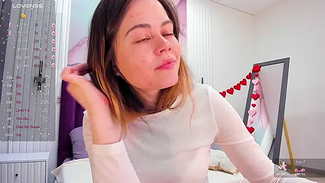 Kelly Cuutie online show from 02.17.25