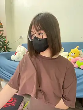 Baby Claraa online show from 12.04.24