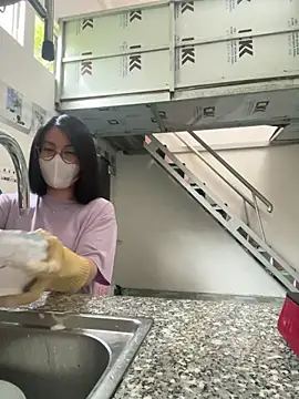 Baby Claraa online show from 03.20.25