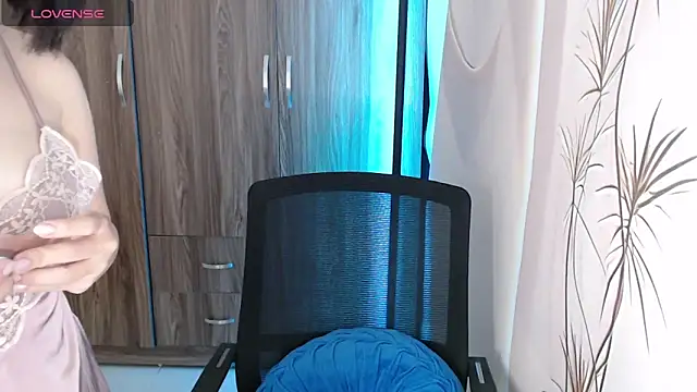 Baby Claraa online show from 09.13.25