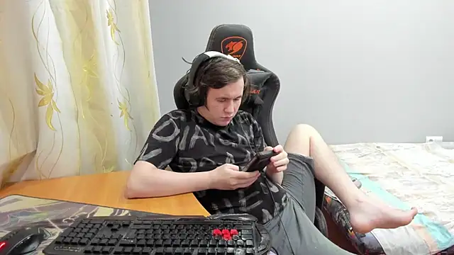 iliaskrislove online show from 03.24.26