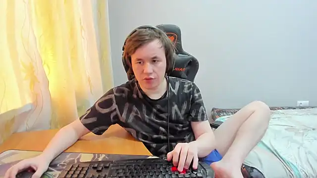 iliaskrislove online show from 04.04.26