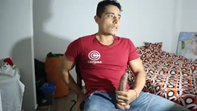 Snapshot of SeanToro chatting on 12.17.25 SeanToro online show from 12.17.25