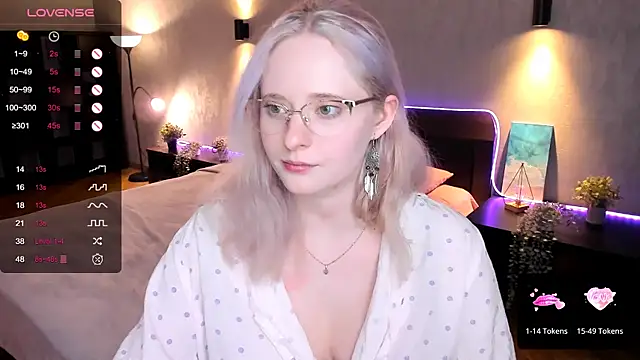 Aemilia  online show from 02.12.25