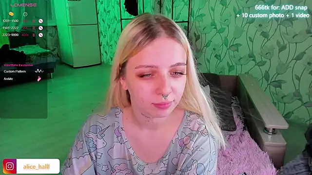 Alice Halle online show from 01.04.25