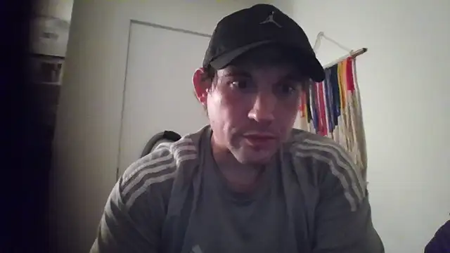 Snapshot of notsure353 chatting on 10.18.25 notsure353 online show from 10.18.25