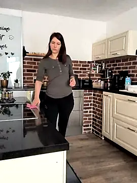 Linalicious online show from 03.03.25