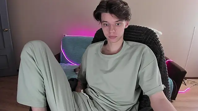 Liam sexy1 online show from 12.26.24