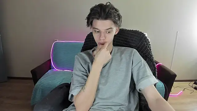 Liam sexy1 online show from 12.30.24