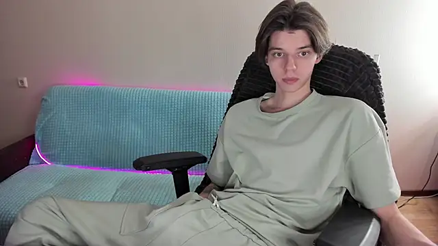 Liam sexy1 online show from 02.13.25