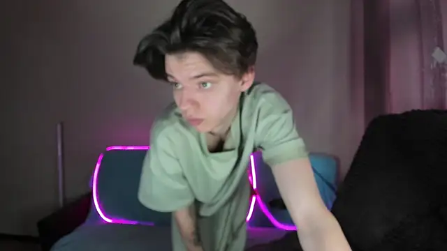 Liam sexy1 online show from 03.20.25