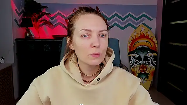 Snapshot of VandaRossi chatting on 02.06.25 VandaRossi online show from 02.06.25