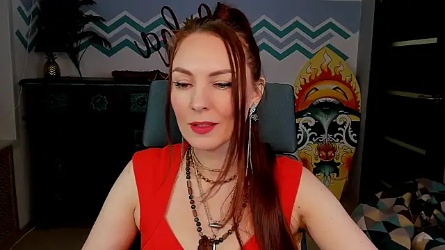 Snapshot of VandaRossi chatting on 02.06.25 VandaRossi online show from 02.06.25