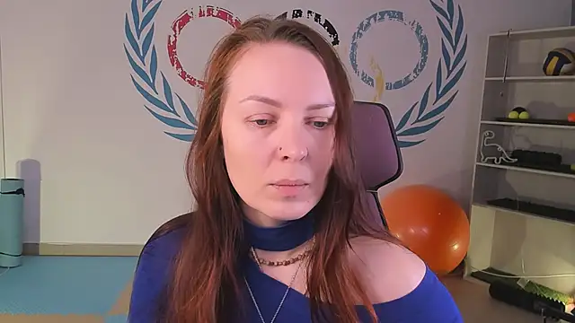 Snapshot of VandaRossi chatting on 02.12.25 VandaRossi online show from 02.12.25