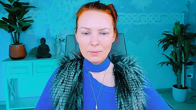 Snapshot of VandaRossi chatting on 03.05.25 VandaRossi online show from 03.05.25