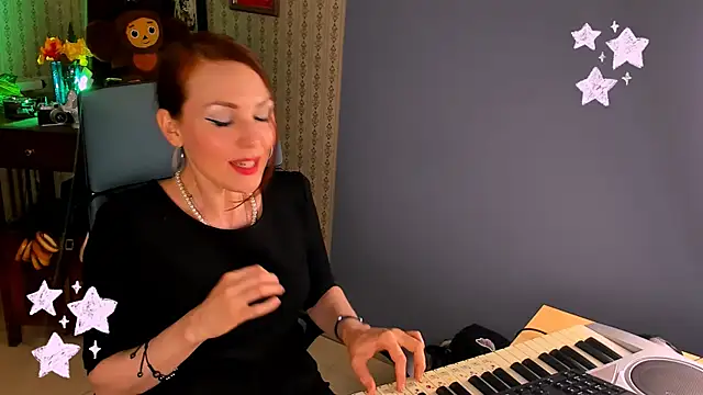 Snapshot of VandaRossi chatting on 03.15.25 VandaRossi online show from 03.15.25